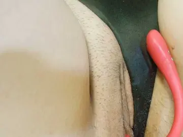 Hotmiamix  live sex cam