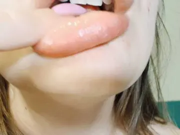 Hotmiamix  live sex cam