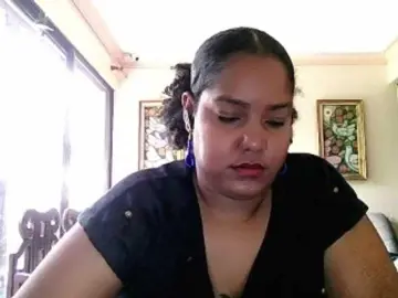 Sarahlove16  live sex cam