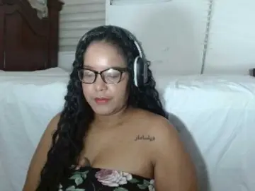 Sarahlove16  live sex cam