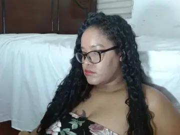 Sarahlove16  live sex cam