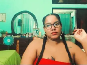 Sarahlove16  live sex cam