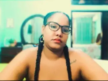 Sarahlove16  live sex cam