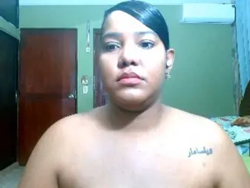 Sarahlove16  live sex cam