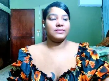 Sarahlove16  live sex cam