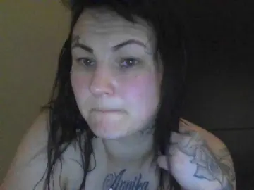 Toxicnikki  live sex cam