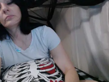 CrystalLake  live sex cam