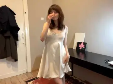 DaniTamura  live sex cam