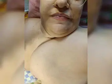 LLIyJluk  live sex cam