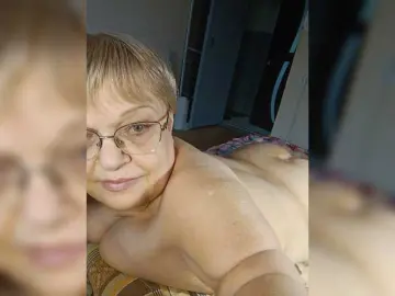 LLIyJluk  live sex cam