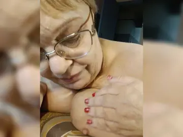 LLIyJluk  live sex cam