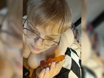 LLIyJluk  live sex cam