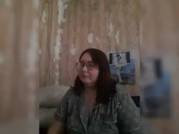 Linavia  live sex cam