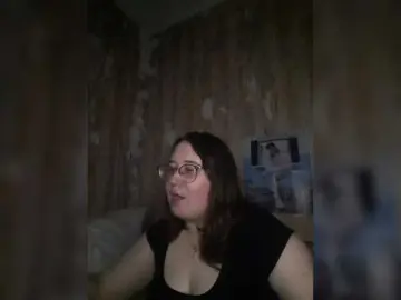 Linavia  live sex cam