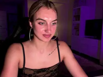 MissyKissy  live sex cam