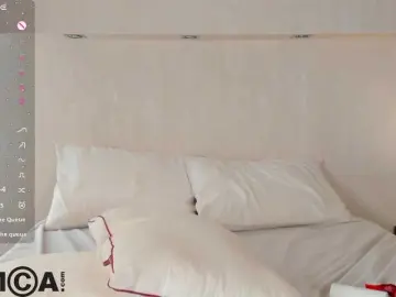 Molly-Platt  live sex cam