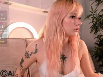 Molly-Platt  live sex cam
