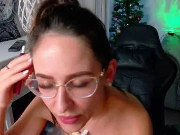 NicoleIris  live sex cam