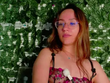 NicoleIris  live sex cam