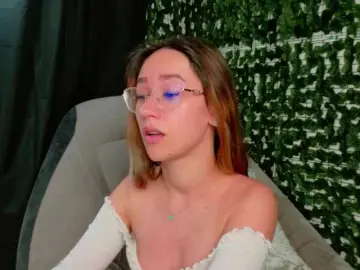NicoleIris  live sex cam