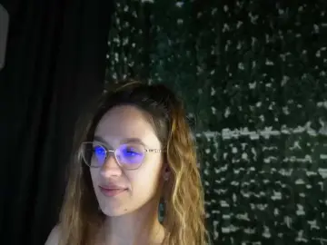 NicoleIris  live sex cam