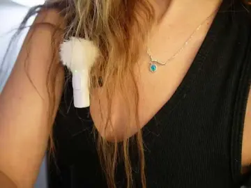 NicoleIris  live sex cam