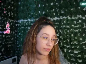 NicoleIris  live sex cam