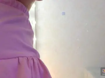 SugarNyaa  live sex cam