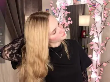 SugarNyaa  live sex cam