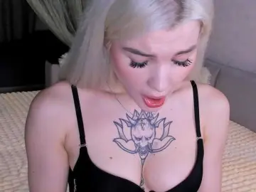 Sweeet-Barbie  live sex cam