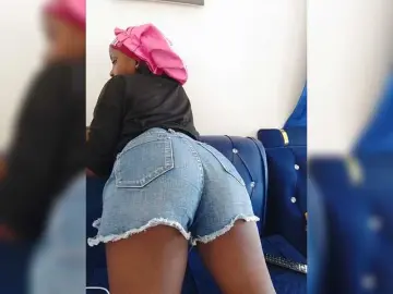 SweetKittyy22  live sex cam