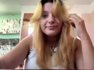 Casseyronely  live sex cam