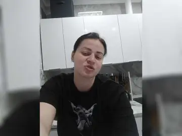 888RunawayBride666  live sex cam