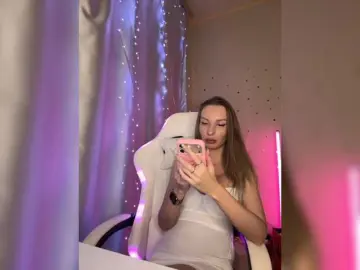 GoldPussy69  live sex cam
