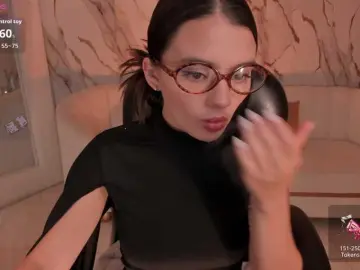 JulietteMoreau  live sex cam