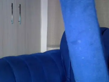 Sexxyylips  live sex cam