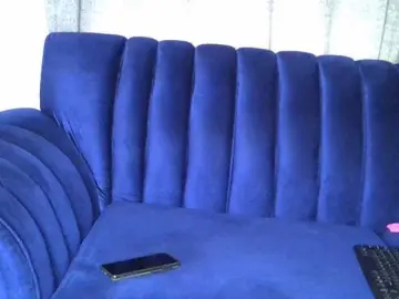 Sexxyylips  live sex cam
