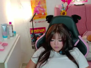 Swtlucy  live sex cam
