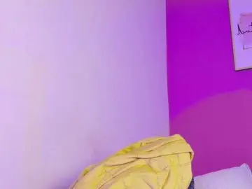 Friendsmom  live sex cam