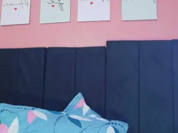 Friendsmom  live sex cam