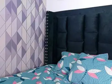 Friendsmom  live sex cam