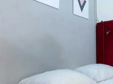Friendsmom  live sex cam