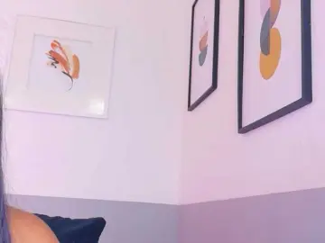 Friendsmom  live sex cam