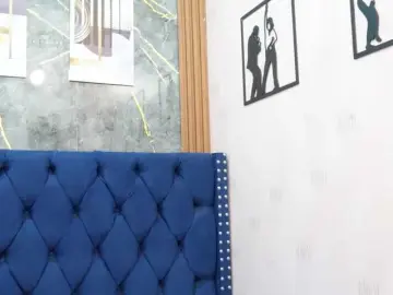 Friendsmom  live sex cam