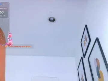 Friendsmom  live sex cam
