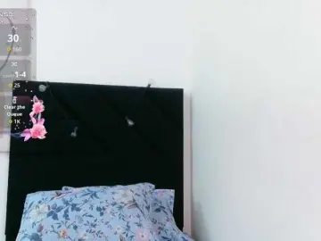 Friendsmom  live sex cam