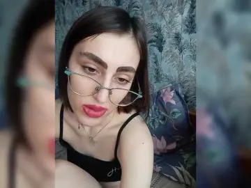 Kiska-kira  live sex cam