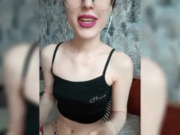 Kiska-kira  live sex cam