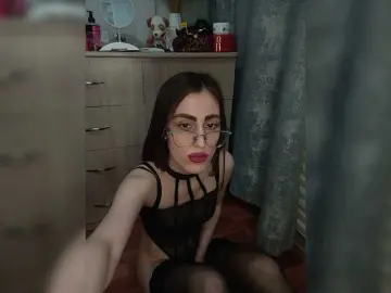 Kiska-kira  live sex cam