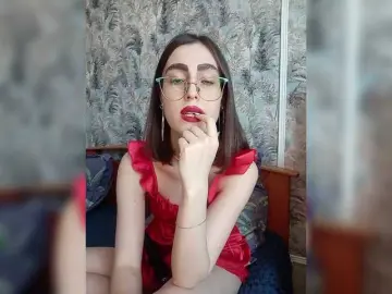 Kiska-kira  live sex cam